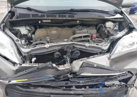 2018 Toyota Sienna Le 8 Passenger из США, поврежденный, VIN 5TDKZ3DCXJS957822